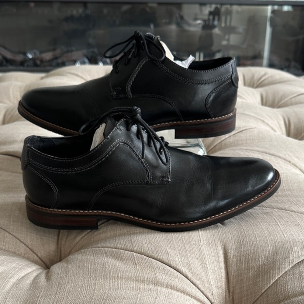 Nunn Bush Black Leather Oxfords